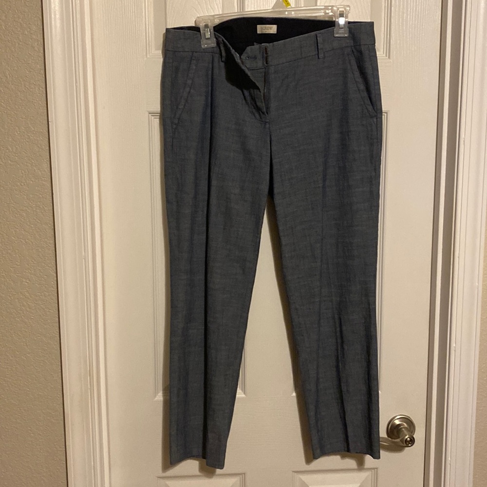 Capri pants